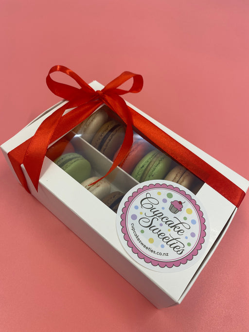Mixed Christmas Macaron Gift Box | 12 Pack - Cupcake Sweeties