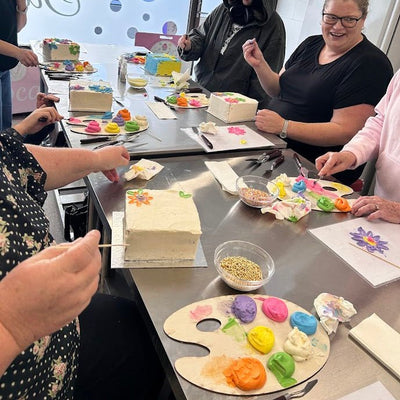 Palette Knife Cake Workshop | Contact Us! - Cupcake Sweeties