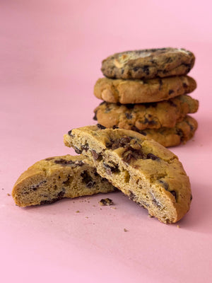 Walnut Dark Chocolate New York Style Cookies 🍪 - Cupcake Sweeties