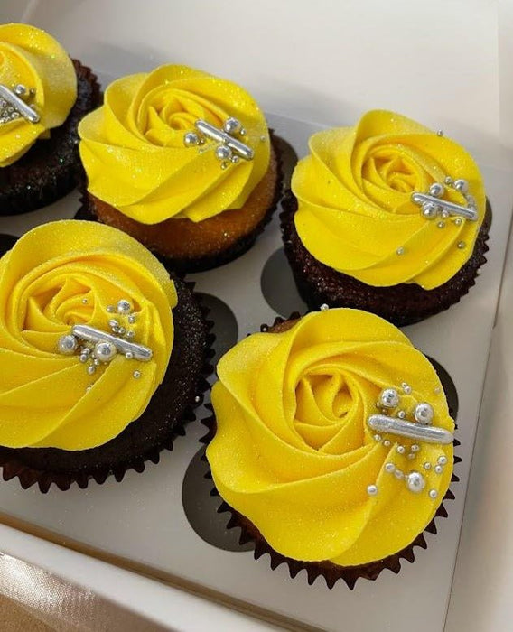 Coloured Icing Cupcakes with Bling! - Cupcake Sweeties